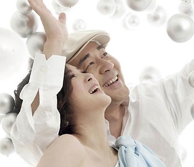 却看妻子愁何在中的妻子是什么意思